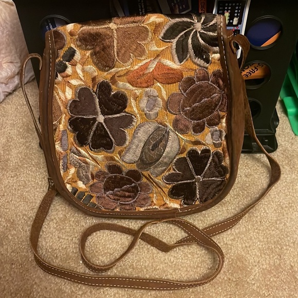 Beautiful handmade crossbody bag made in Guatemala - Picture 4 of 4